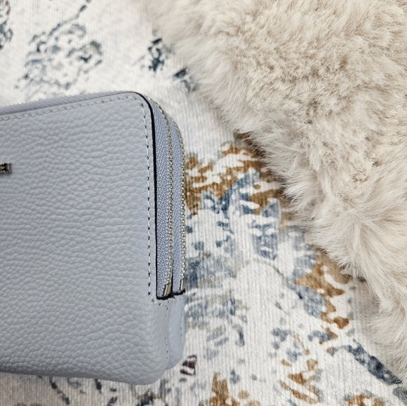 Coach Pebble Leather Double Corner Zip Wristlet Pale Blue F87590 - Picture 4 of 9